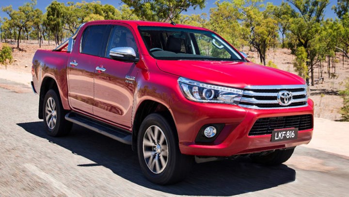 Toyota HiLux SR5 Dual Cab auto