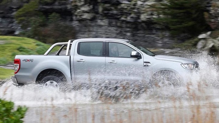 Ford Ranger XLT dual-cab 4x4