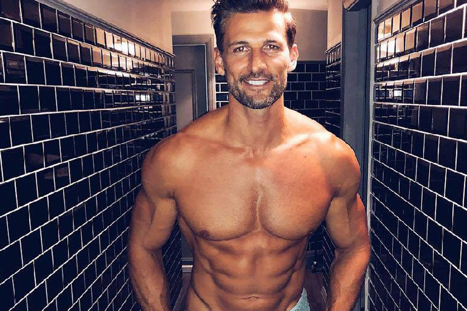 The FullBody Workout Behind Tim Robards' Rig Men's Health Magazine