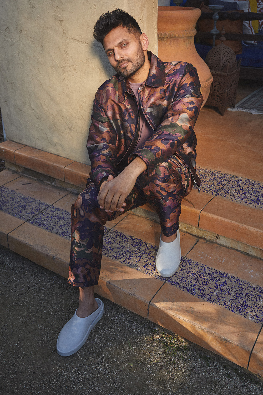 ormer monk-turned superstar author, podcaster, life coach, management guru and digital influencer, Jay Shetty ormer monk-turned superstar author, podcaster, life coach, management guru and digital influencer, Jay Shetty