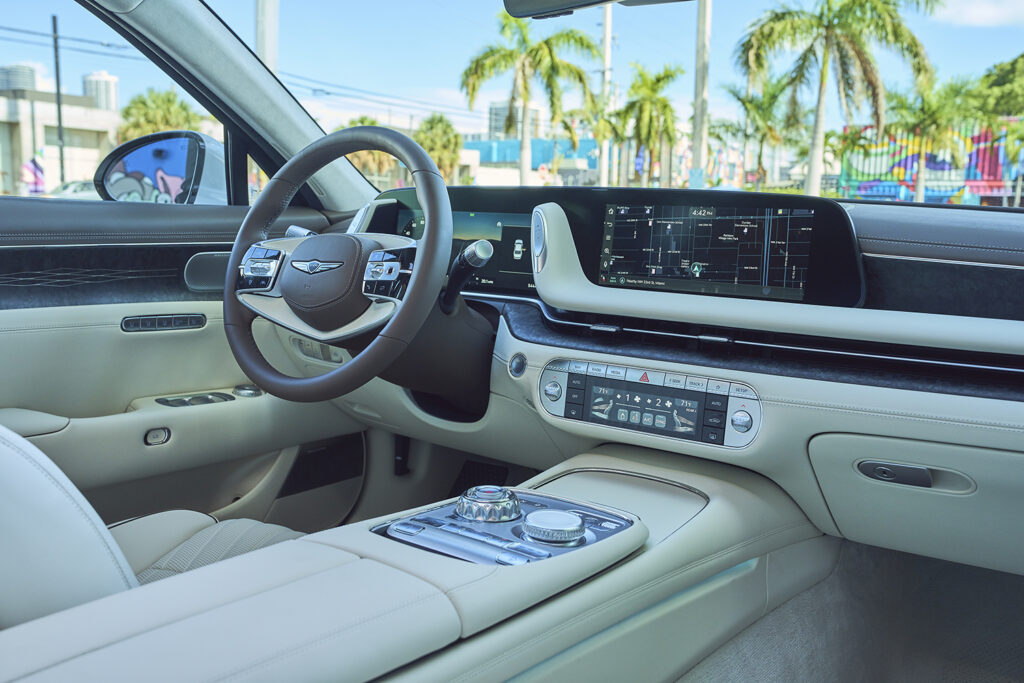Hyundai GENESIS G90