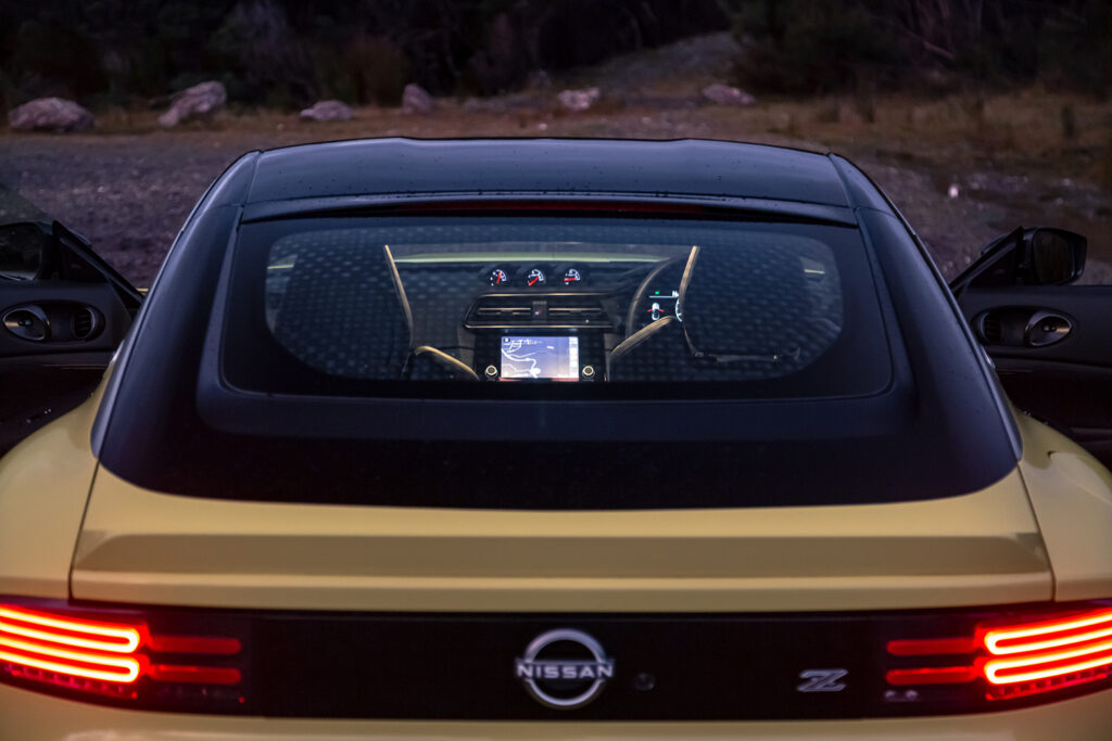 NISSAN Z